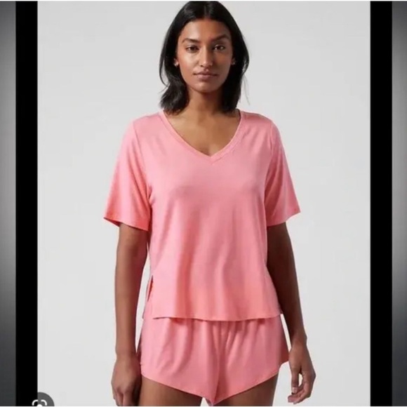 ATHLETA NWT Pink Nighttime Bliss Sleep Tee Size Medium - Picture 1 of 10